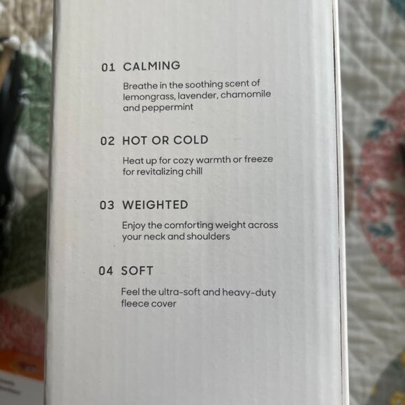 HEATED NECK + SHOULDER WRAP - Picture 3 of 4